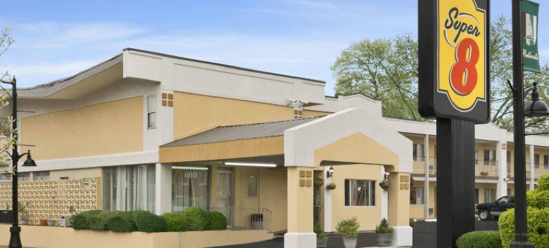 贝尔维尔圣路易斯地区速8酒店(Super 8 by Wyndham Belleville IL/St. Louis Area)图片