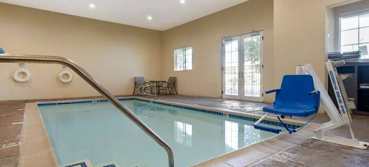 贝斯特韦斯特优质蒂梅丘拉葡萄酒乡优质套房酒店(Best Western Plus Temecula Wine Country Hotel & Suites)图片