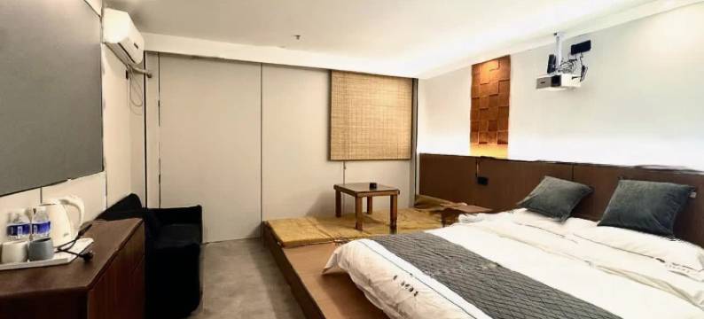 爱屋铂悦酒店(汪曾祺纪念馆店)图片