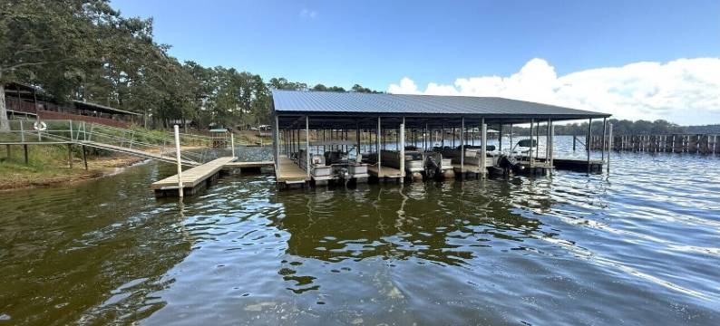 湖中央营地(Mid Lake Campground)图片