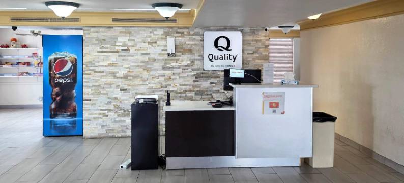 丹佛奥罗拉品质酒店(Quality Inn Aurora Denver)图片