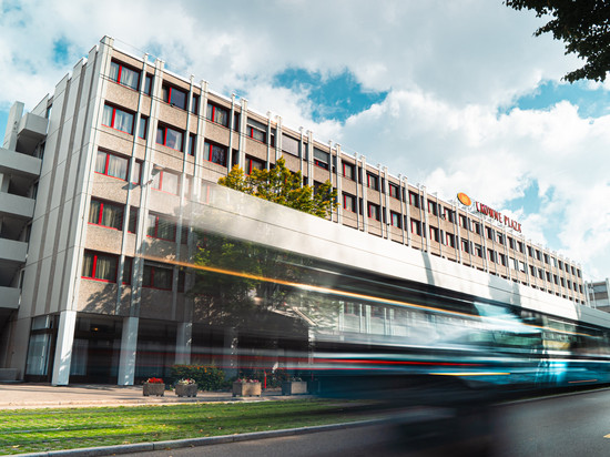 苏黎世皇冠假日酒店