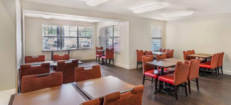 美国长住酒店套房-坦帕-机场-北韦斯特肖大道(Extended Stay America Suites - Tampa - Airport - N Westshore Blvd)图片