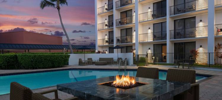 劳德代尔堡东/海滨劳德代尔万怡酒店(Courtyard Fort Lauderdale East/Lauderdale-by-The-Sea)图片