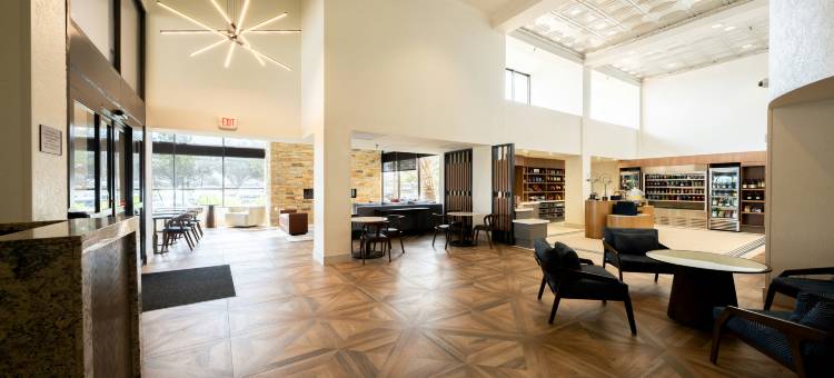 休斯顿哈比机场希尔顿逸林酒店(DoubleTree by Hilton Hotel Houston Hobby Airport)图片