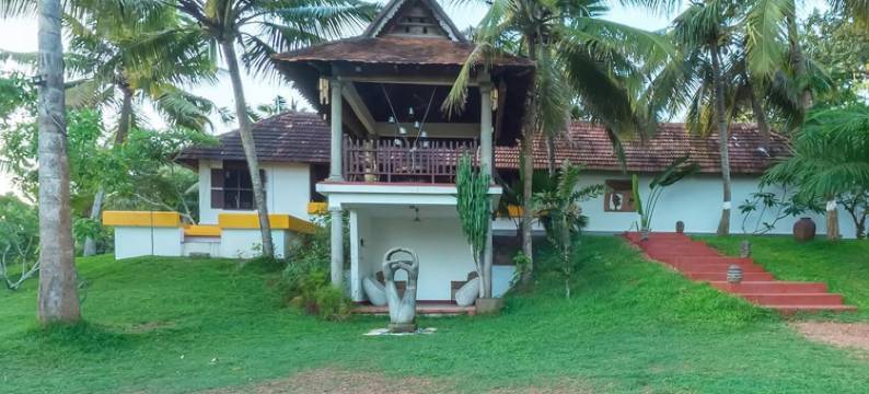 山顶度假村(Over the Hill)图片