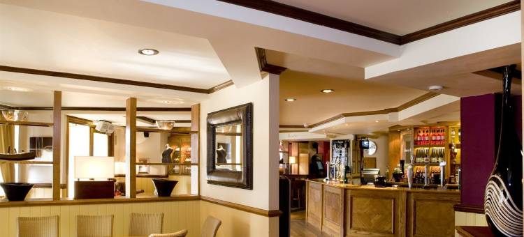 罗姆福德(水星花园)普瑞米尔酒店(Premier Inn London Romford (Mercury Gardens))图片