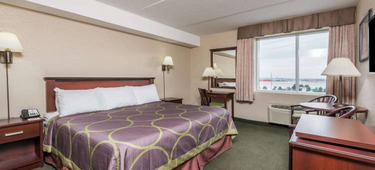 密西沙加速 8 酒店(Super 8 by Wyndham Mississauga)图片