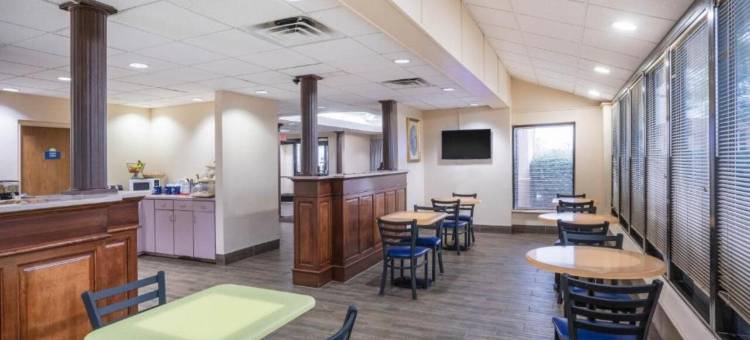 克拉克斯维尔北戴斯酒店(Days Inn by Wyndham Clarksville North)图片