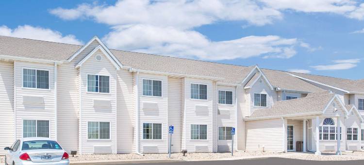 科尔法克斯-牛顿麦客达套房酒店(Microtel Inn & Suites by Wyndham Colfax/Newton)图片