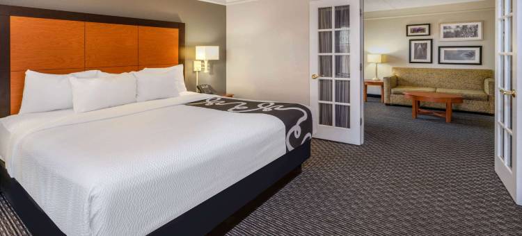 普韦布洛拉昆塔温德姆套房酒店(La Quinta Inn & Suites by Wyndham Pueblo)图片