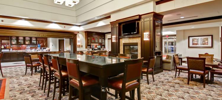 多伦多机场管理中心Homewood Suites by Hilton(Homewood Suites by Hilton Toronto Airport Corporate Centre)图片
