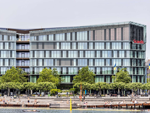 斯堪的纳维亚频谱酒店