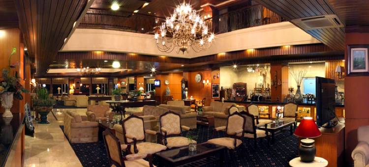 沙努尔皇家酒店(Royal Senyiur Hotel)图片