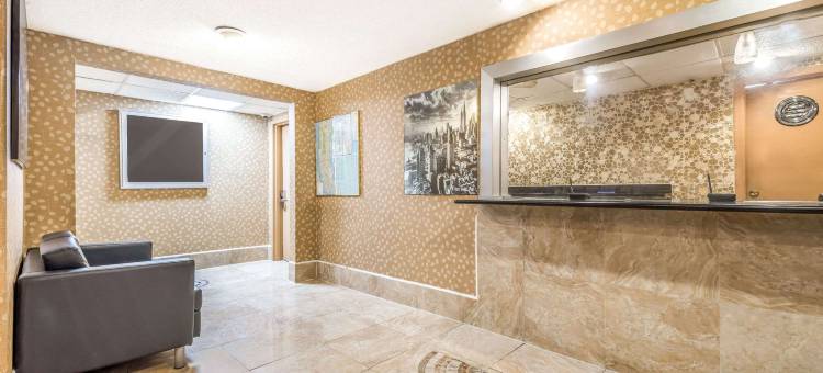 北伯根-纽约地区温德姆速8酒店(Super 8 by Wyndham North Bergen NJ/NYC Area)图片