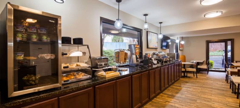 谢南多厄河谷贝斯特韦斯特酒店(Best Western Shenandoah Inn)图片