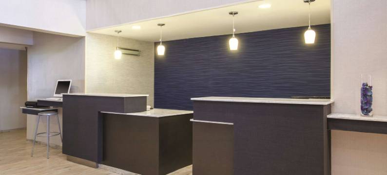 里士满南拉昆塔温德姆酒店(La Quinta Inn by Wyndham Richmond South)图片