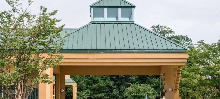 路易斯维尔品质酒店(Quality Inn Louisville MS)图片