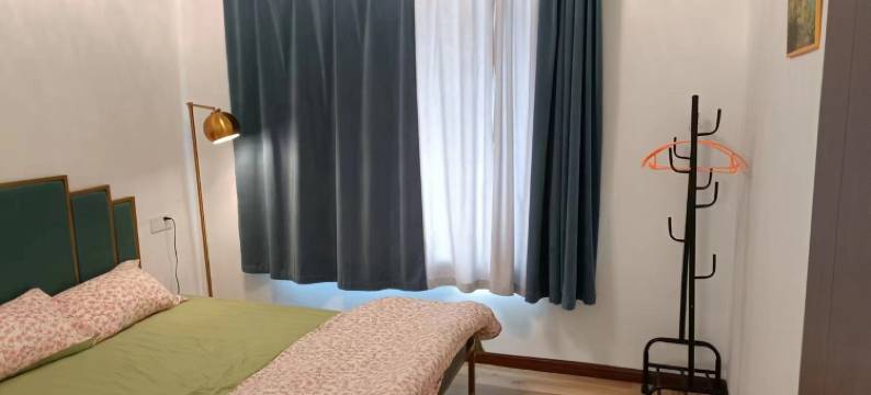 乐心小居房东公寓(中山东路分店)图片