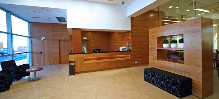 马德里赫塔费华美达温德姆酒店(Ramada by Wyndham Madrid Getafe)图片