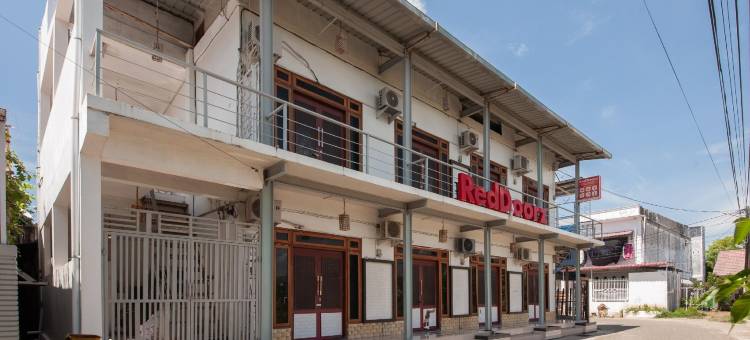 红多兹伊斯兰酒店-近亚齐市集购物中心(RedDoorz Syariah Near Pasar Aceh Shopping Centre)图片