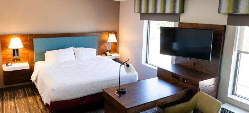 斯科茨布拉夫欢朋套房酒店及会议中心(Hampton Inn & Suites Scottsbluff-Conference Center)图片