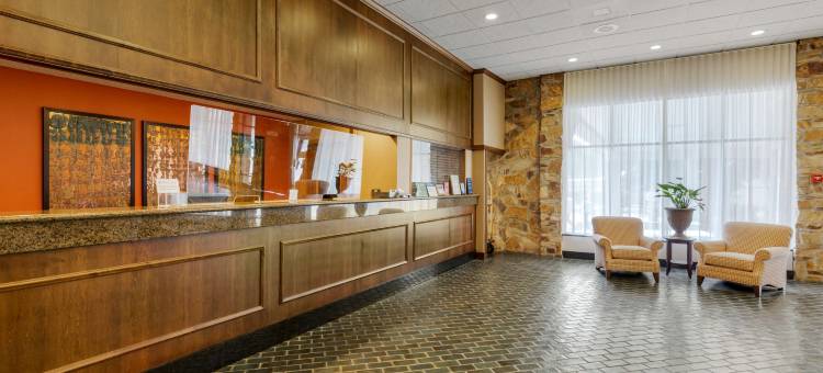 伍斯特贝斯特韦斯特优质酒店及会议中心(Best Western Plus Wooster Hotel  Conference Center)图片