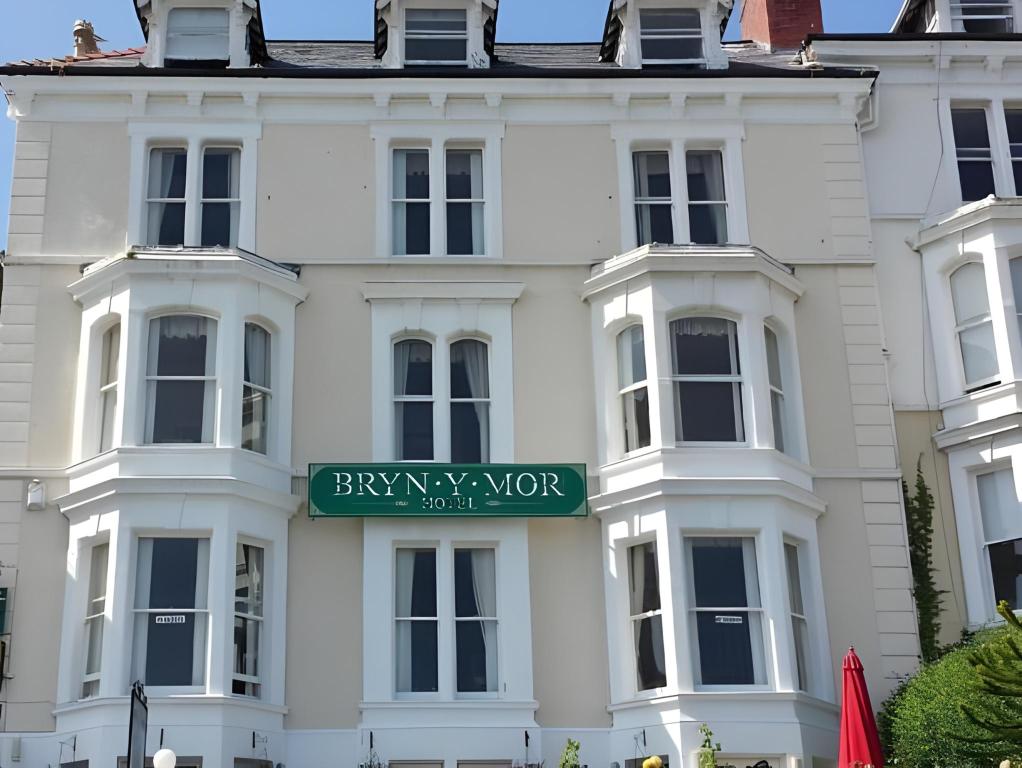 Bryn-Y-Mor (Adult Only)Over view