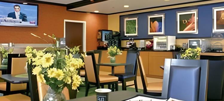 Fairfield Inn & Suites Brunswick图片