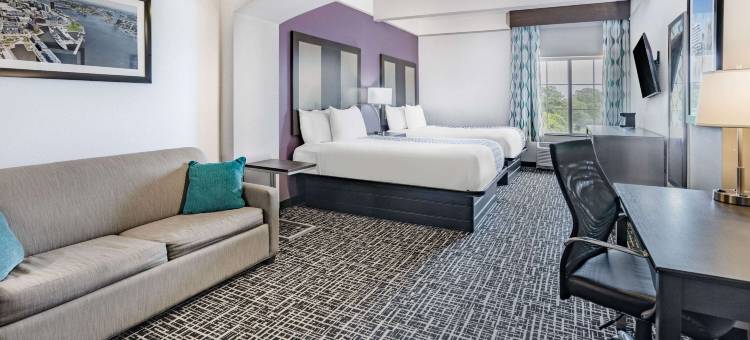诺福克拉昆塔温德姆套房酒店(La Quinta Inn & Suites by Wyndham Norfolk)图片