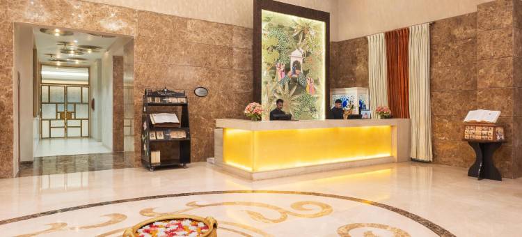 温达文妮迪文萨诺瓦波蒂科酒店(Nidhivan Sarovar Portico Vrindavan)图片