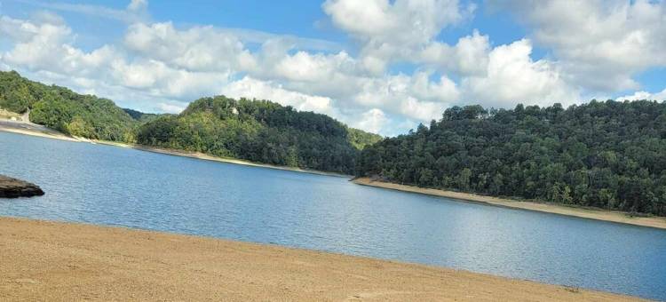 Cozy Lake Cumberland Cabin, w/ Sauna, Easy Fishing Access, High-Speed Internet!图片