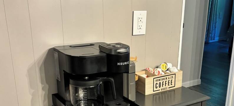 Relax in a Private Forest Escape with Hot Tub, Dogs Welcome图片