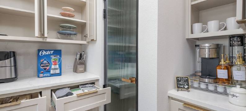 Modern 3 Bed 3 Bath Home with Rooftop Patio Minutes from Downtown & Deep Ellum图片