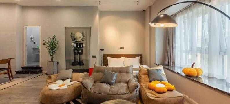 栖牛精选巨幕影音公寓(恒大曹家巷广场店)图片