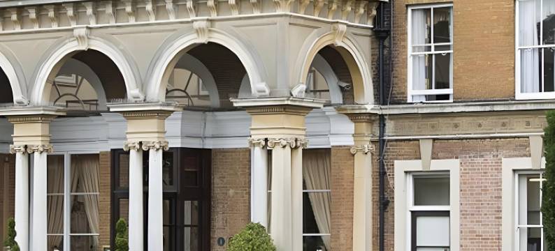 奥特兰兹公园酒店(Oatlands Park Hotel)图片