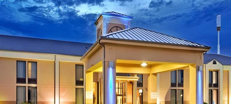 Holiday Inn Express 马什菲尔德(斯普林菲尔德区)(Holiday Inn Express Marshfield (Springfield Area))图片