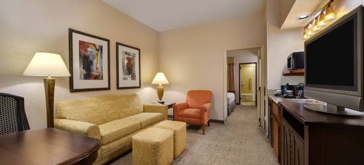 波士顿马尔伯勒希尔顿安泊套房酒店(Embassy Suites by Hilton Boston Marlborough)图片