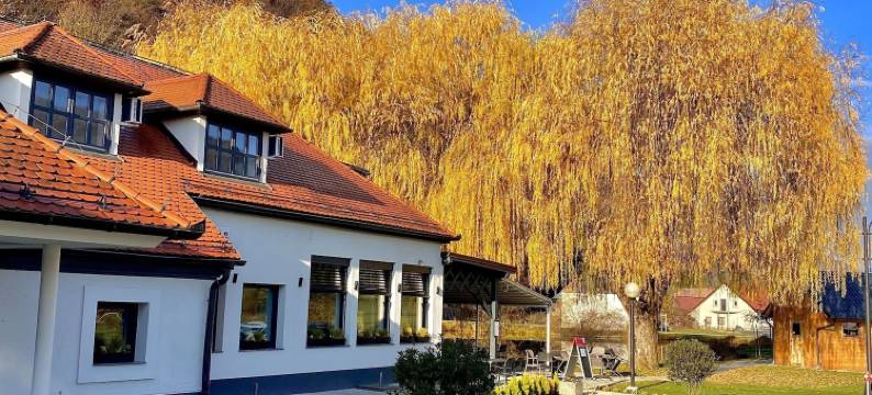 科兹扬斯基庄园(Kozjanski Dvor)图片