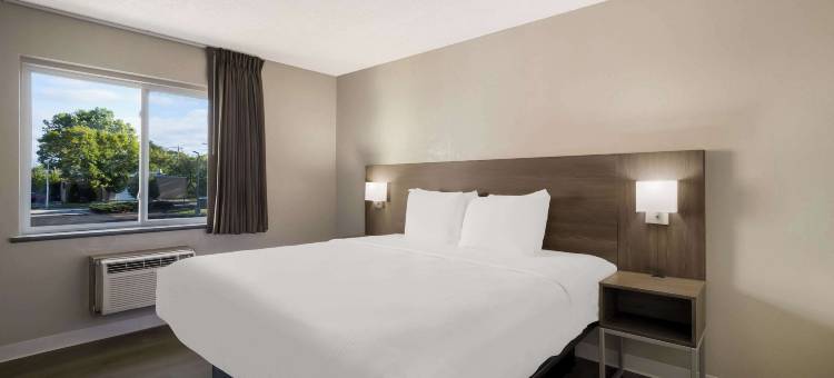 都会工作室密尔沃基机场(Suburban Studios Milwaukee Airport)图片