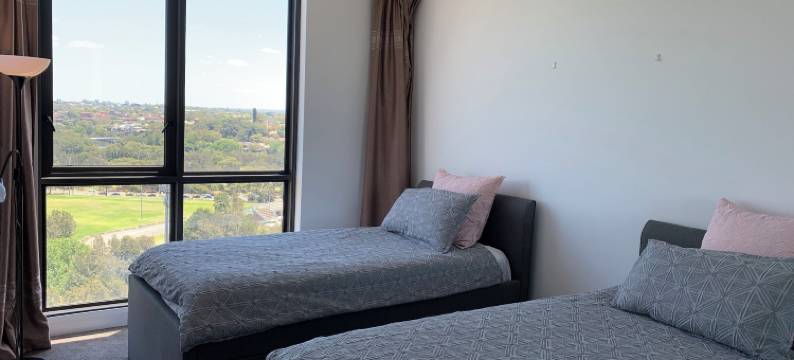 全景崭新公寓酒店(Panoramic Views in Brand New Apartment)图片