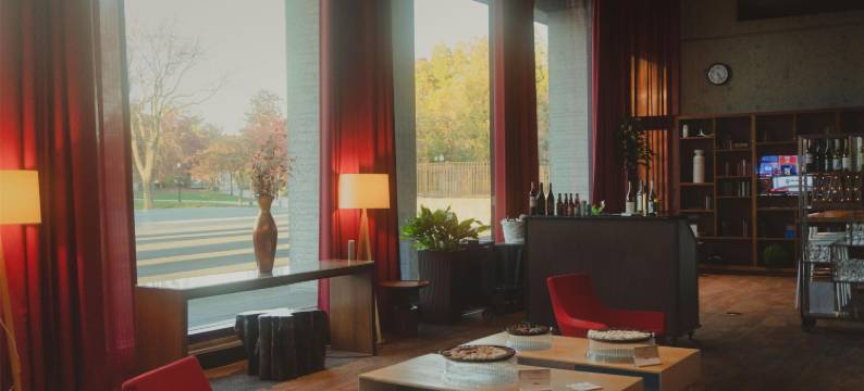 尤马萨酒店(Hotel UMass)图片