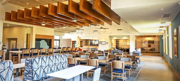 Holiday Inn Express 奇瓦瓦(Holiday Inn Express Chihuahua)图片