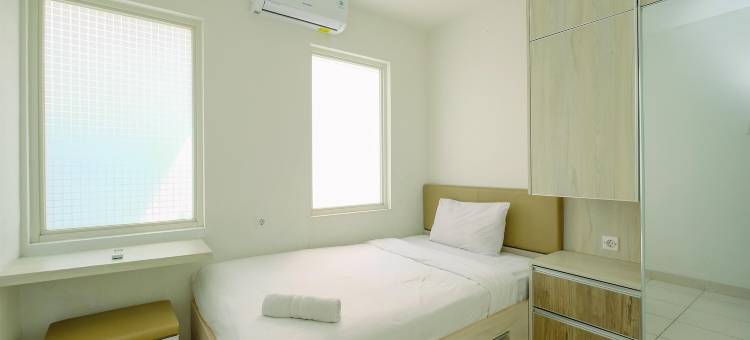 Sentul塔公寓的舒适宜居的2卧室(Homey and Comfy 2Br Sentul Tower Apartment)图片