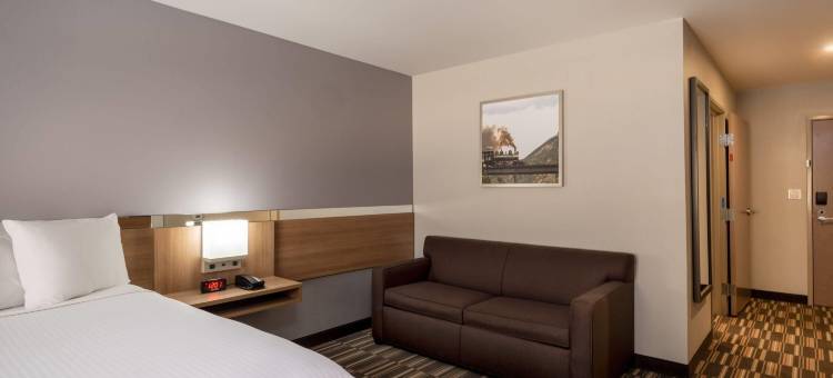 Microtel Inn & Suites by Wyndham Georgetown Lake图片