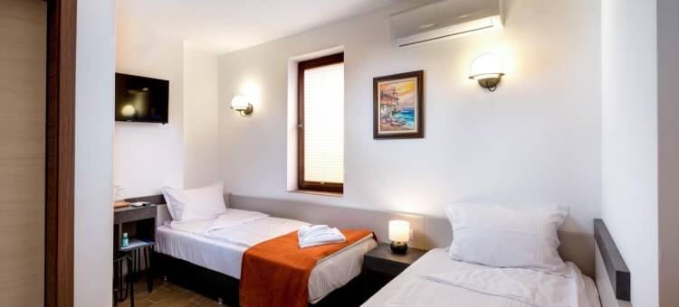 Panorama Blue Family Hotel and Free Parking图片