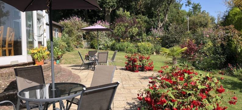 特朗博斯盖特威克住宿加早餐酒店(Trumbles Gatwick B&B)图片