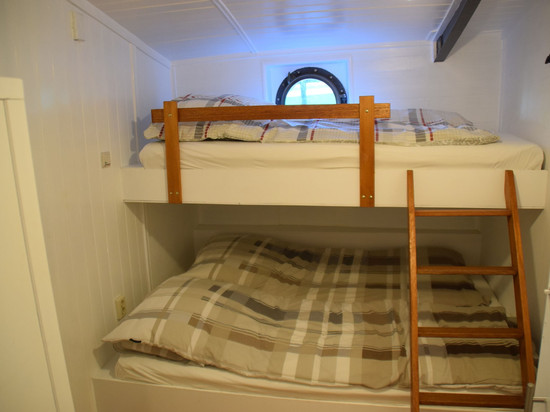 鹿特丹安纳船之酒店