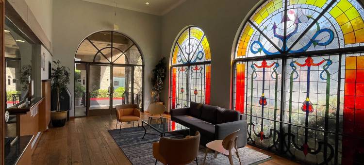 港口旁的旅馆和套房(Portside Inn & Suites)图片