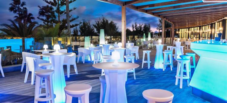 厄尔巴尊贵套房酒店 - 限成人入住(Elba Premium Suites - Adults Only)图片